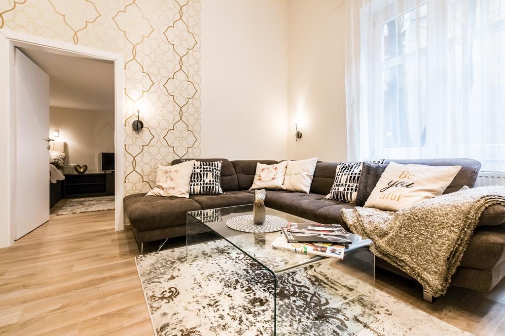 Dr. House Apartment Budapest Exterior foto